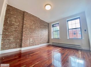 125 Huron St APT 2R, Brooklyn, NY 11222