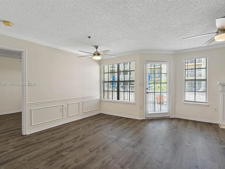 1000 W Horatio St #114 — Photo 19