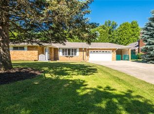 9245 Hillside Rd, Independence, OH 44131