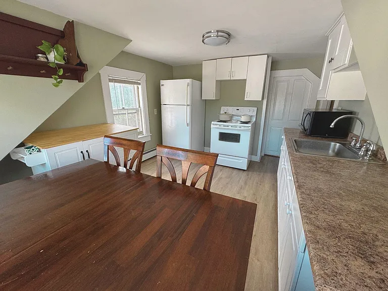 29 Central St #3 — Photo 8