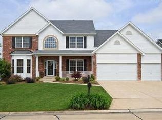 9 Avondale Spring Ct, O'Fallon, MO 63368