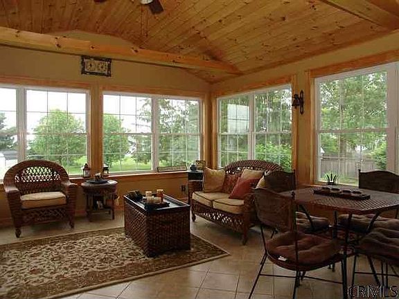 5th image of 15 Gleneagles Blvd