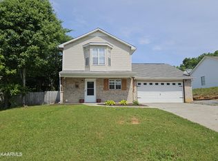 3110 Harrington Ct, Maryville, TN 37803
