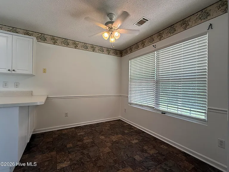 4907 Creek Bottom Ct — Photo 7