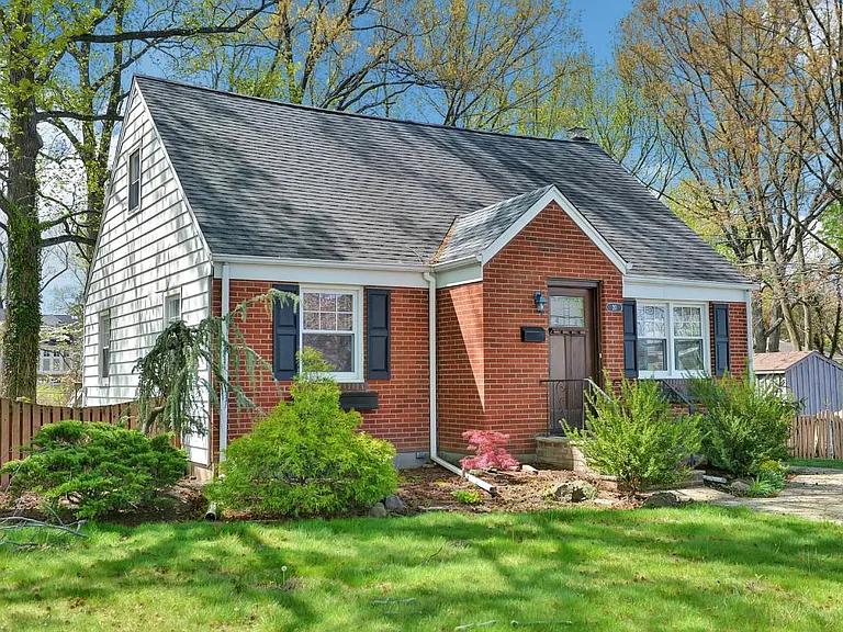 20 Pershing Pl — Photo 15