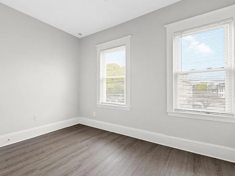 75 Lake St #2 — Photo 9