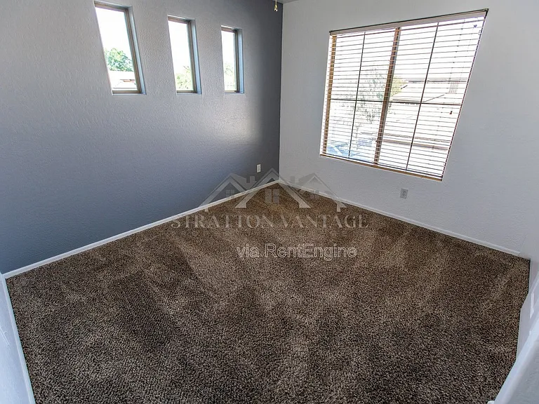 4323 E Ivanhoe St — Photo 30