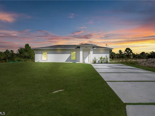 3302 39th St W, Lehigh Acres, FL 33971
