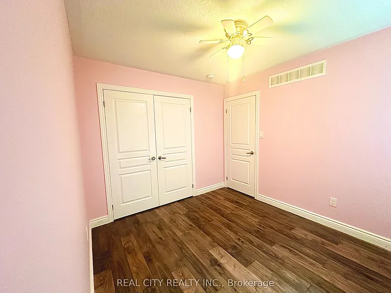 8 Beechener St — Photo 4