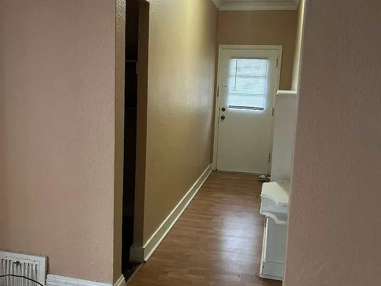 1505 Union Ave — Photo 8