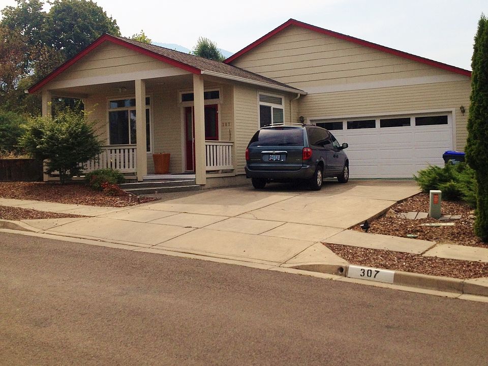 1st image of 307 Starflower Ln