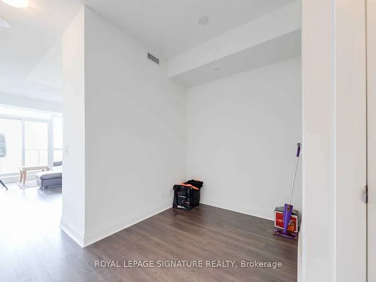 17 Zorra St #1407 — Photo 10