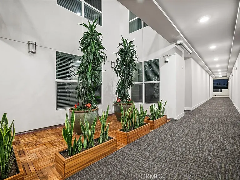 5820 La Mirada Ave #402 — Photo 31