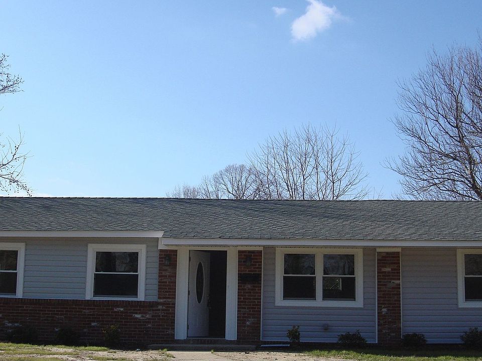 Front- New Roof, Siding, Windows!