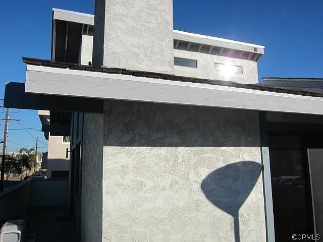 2nd image of 2718 Vanderbilt Ln