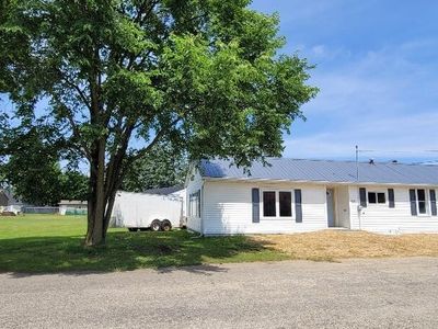 2524 15th AVENUE, Menominee, MI, 49858