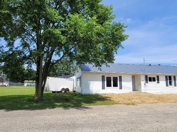 2524 15th AVENUE, Menominee, MI 49858