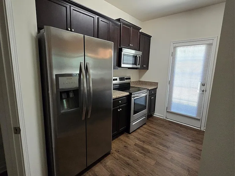 9138 Bradstreet Commons Way — Photo 4