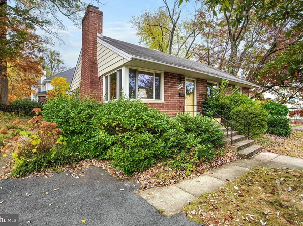 6129 35th St N, Arlington, VA 22213