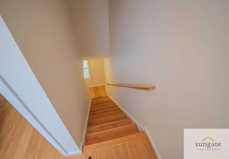 104 N Dallas St — Photo 17
