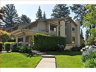 1st image of 620 Sand Hill Cir