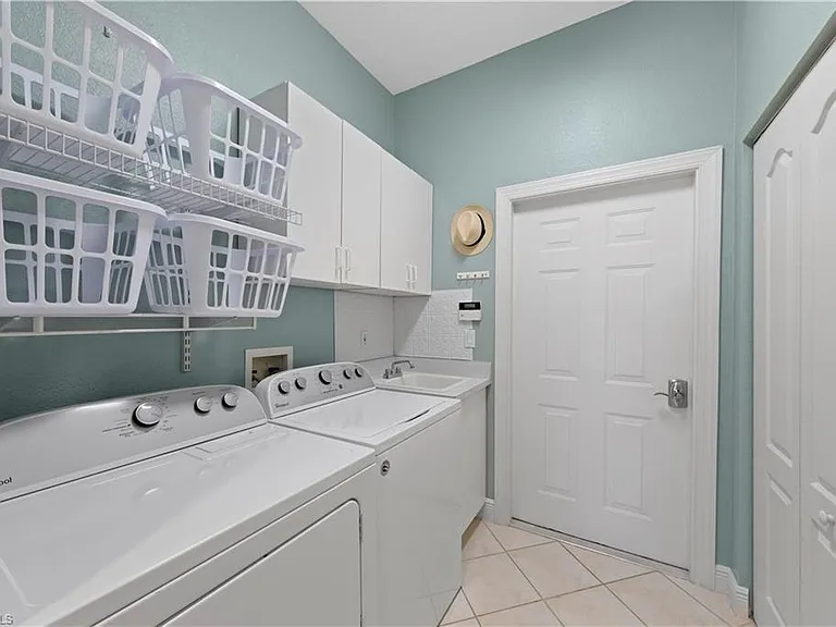 8066 Tauren Ct — Photo 25