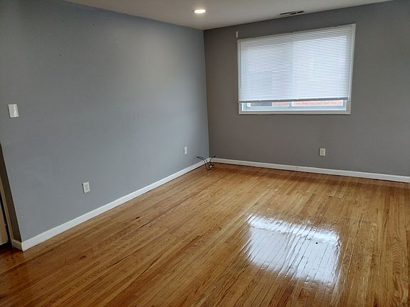 5th image of 84 Rodney St #2