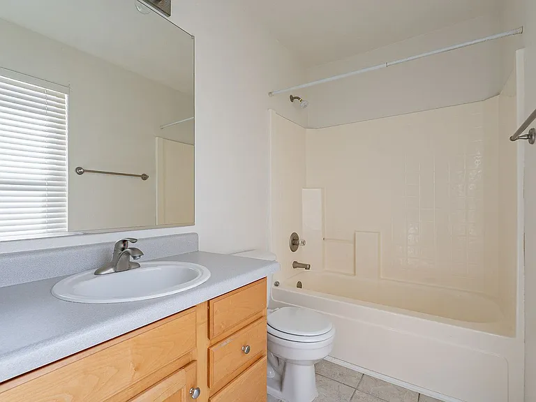 2420 E Gleneagle Dr — Photo 29