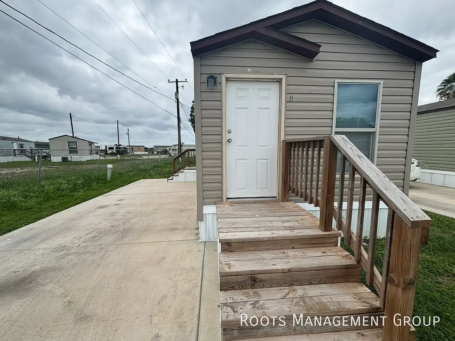 1 Bed 1 Bath Home Available for Lease at Carefree Valley - Apply Now! — Photo 2