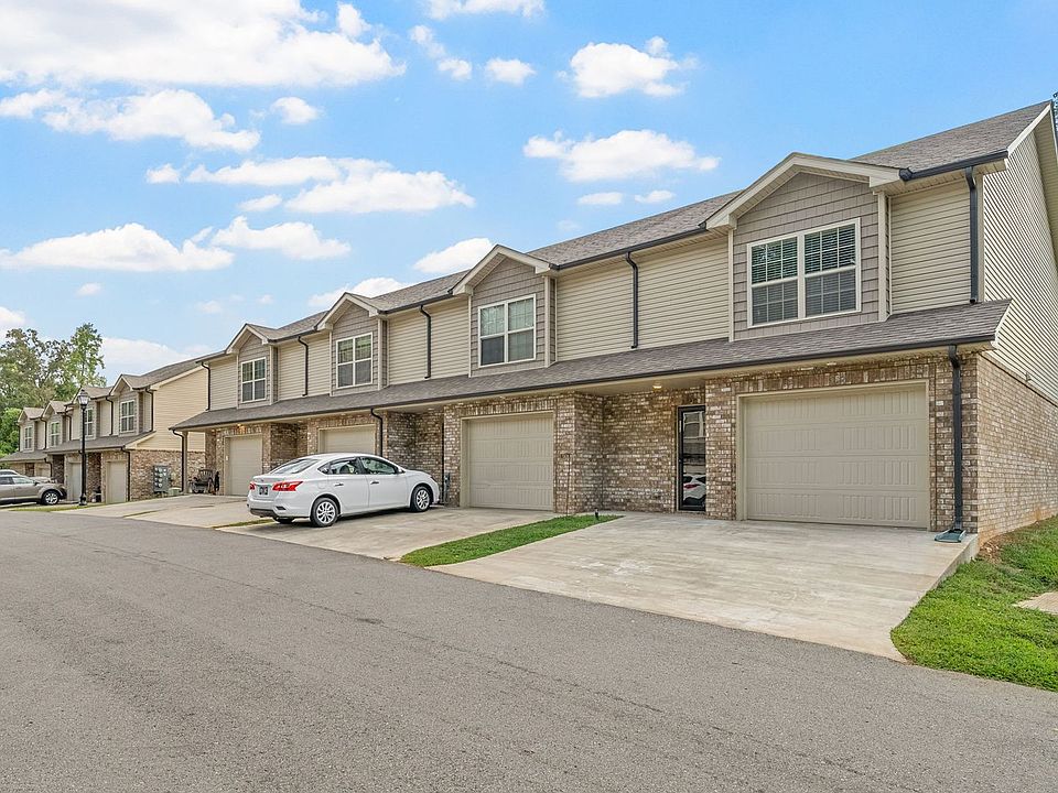 1st image of 135 Country Ln Unit 304