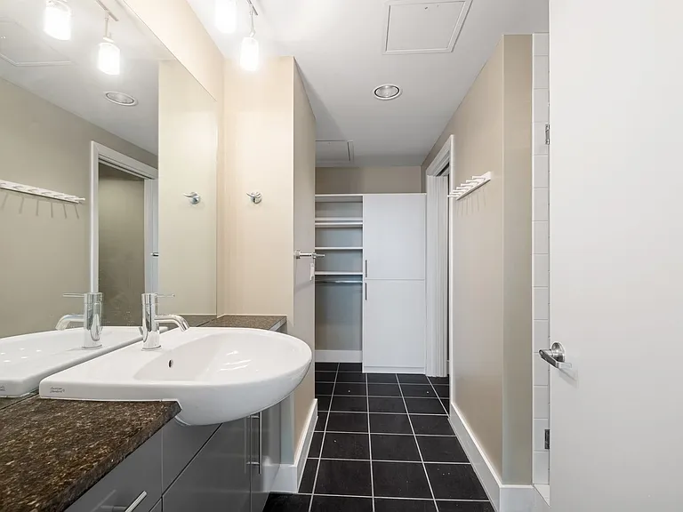 300 Bowie St #1201 — Photo 23