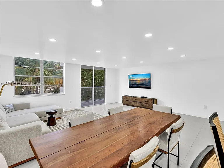 10000 W Bay Harbor Dr #201 — Photo 8