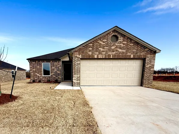601 Hillsboro Dr, Noble, OK 73068