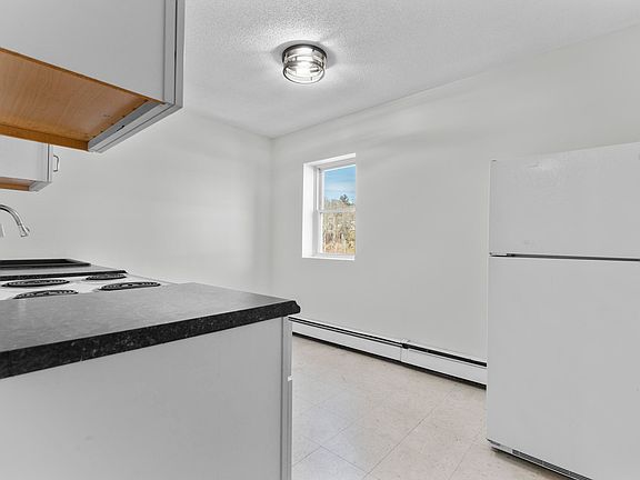 5th image of 62 Main St #L