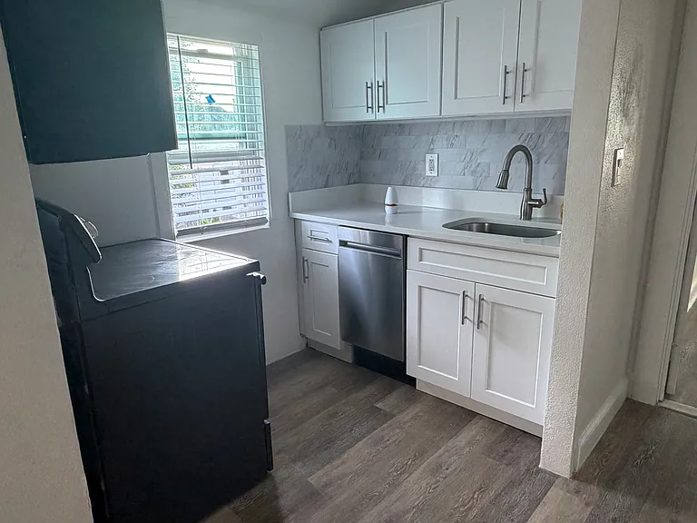 159 E Lincoln Ave #3 — Photo 3