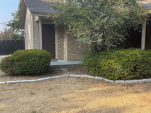 Front yard  view