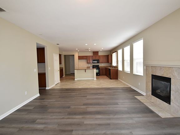 2nd image of 1821 Waterfall Dr