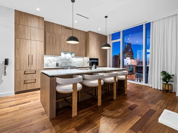 160 2nd Ave S APT 2207, Nashville, TN 37201
