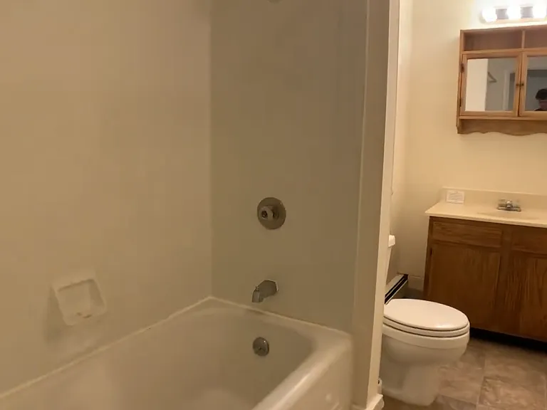 125 Highland Pl #1 — Photo 6