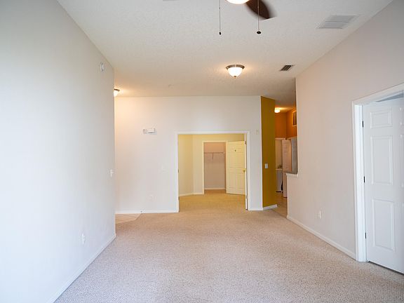 3rd image of 7051 Deer Lodge Cir Unit 103