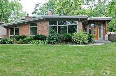 2nd image of 472 Lincoln Ave