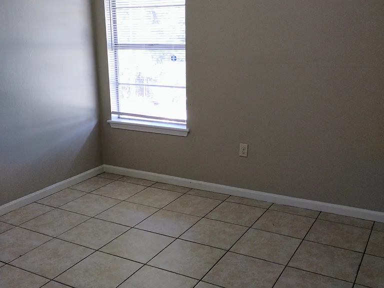 1007 Shilo Dr #C — Photo 3