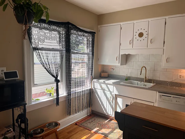 2056-58 Waterbury Rd — Photo 14