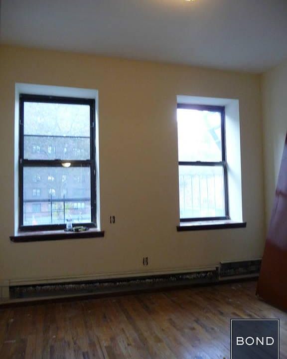 1st image of 1978 2nd Ave APT 2A