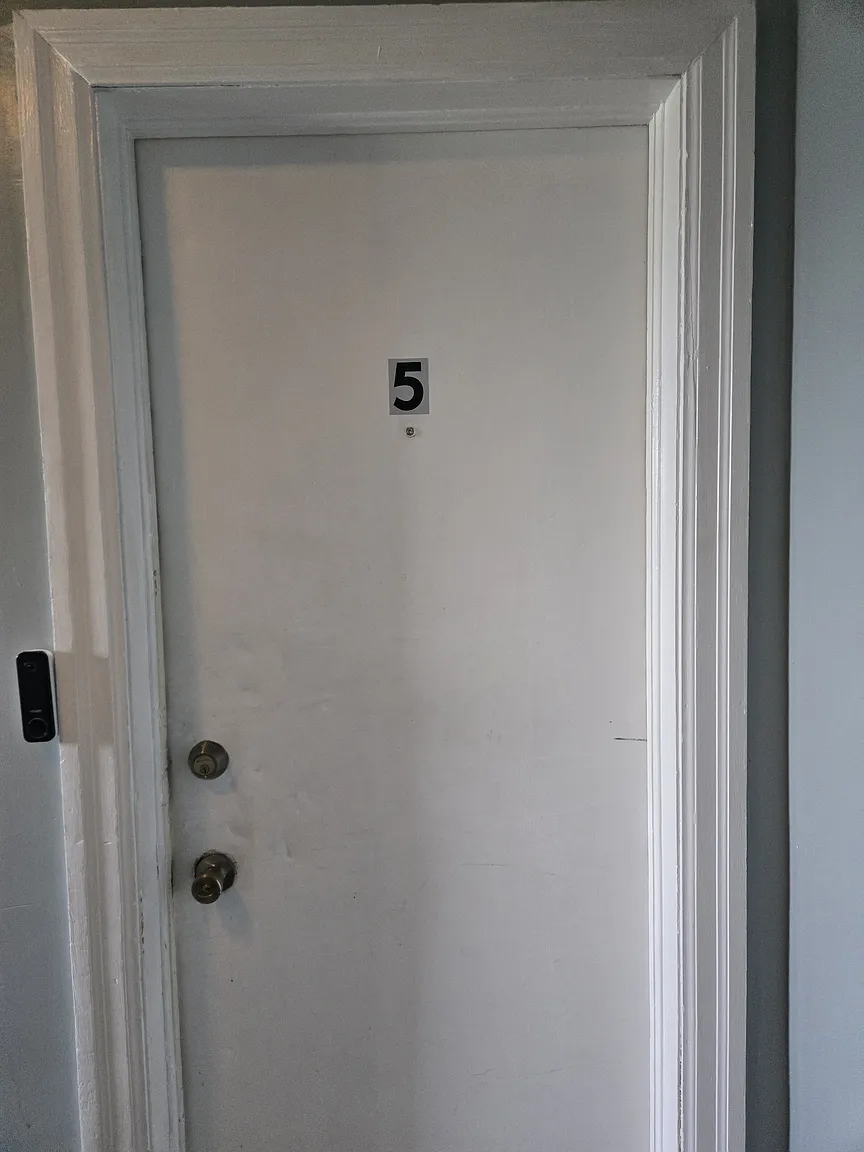 501 W King St #5 photo 1