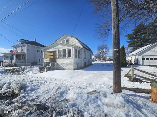 111 N Nicodemus St, Martinsburg, PA 16662