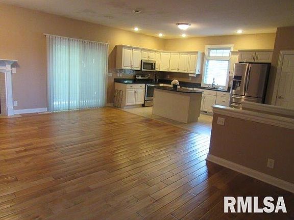 5th image of 5615 W Woodbriar Ln