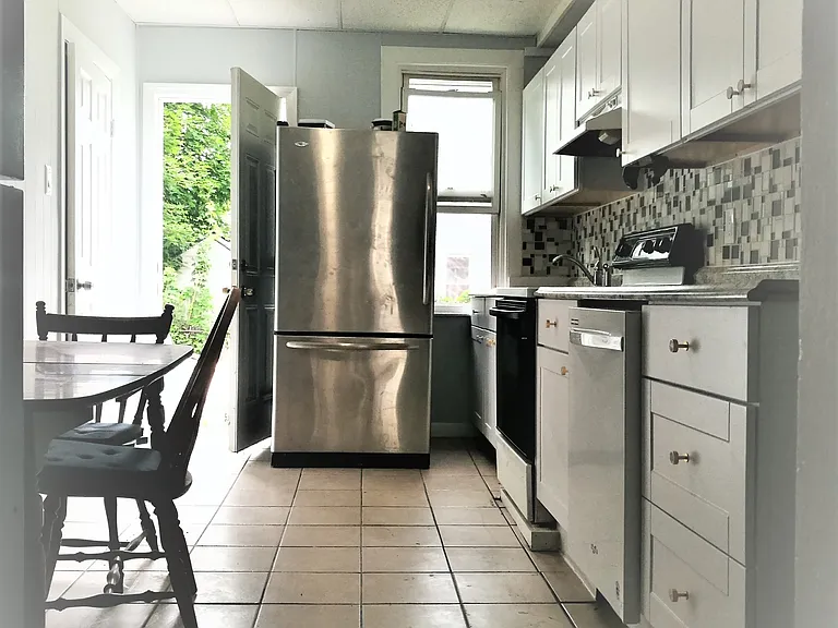 13 Highland St #6 — Photo 7