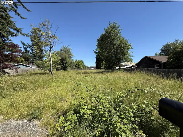 3777 SE 14th St, Gresham, OR 97080