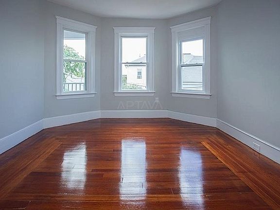 3rd image of 6 Hinckley St #3